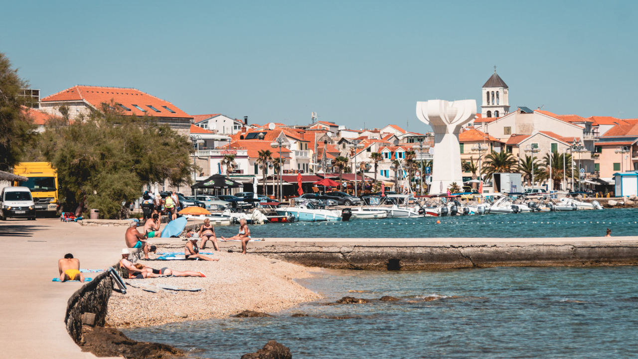 Brža medicinska skrb za turiste: 1.158 posjeta od početka srpnja, timovi u Tisnom i Vodicama među aktivnijima