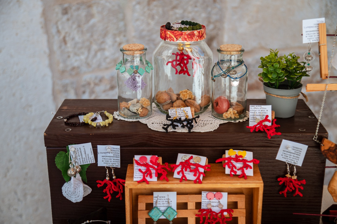 FOTO Josipa Aužina s mnogo truda, ljubavi i pažnje stvara unikatni šibenski nakit koji osvaja svijet