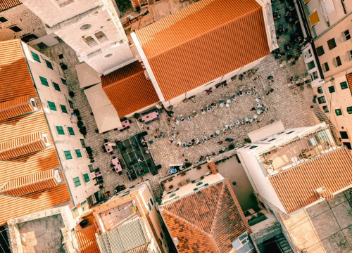 Fotografija 6 - Svjetski arhitekt Ante Vrban u Šibeniku s djecom stvarao čudesne svjetove