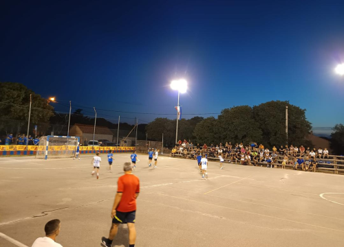 Veliko finale turnira večeras u Pakovu Selu: Tko će prvi put podići pobjednički pehar?