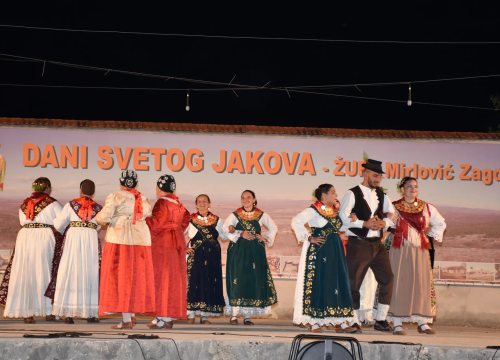 Večer folklora u Mirloviću u povodu sv. Jakova