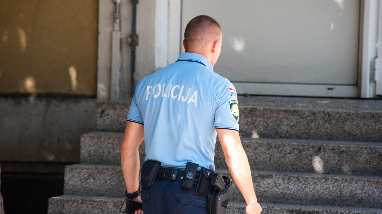 Strani policijski službenici i ovog ljeta u našoj županiji u akciji ‘Sigurna turistička sezona’