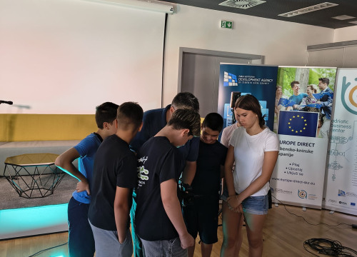 Fotografija 6 - FOTO: Mladi otkrili svijet podcasta u sklopu radionice ‘Sastavi svoj studio – snimi svoj podcast’