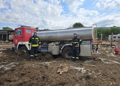 Knin, Drniš, Unešić, Civljane, Biskupija, Ružić i Kijevo u 'bedreničkom distriktu' koje je proglasilo Ministarstvo