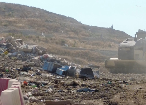 Fotografija 9 - Građevinski otpad iz bivše vojarne i TEF-a bit će iskorišten za sanaciju Plohe 1 na Bikarcu