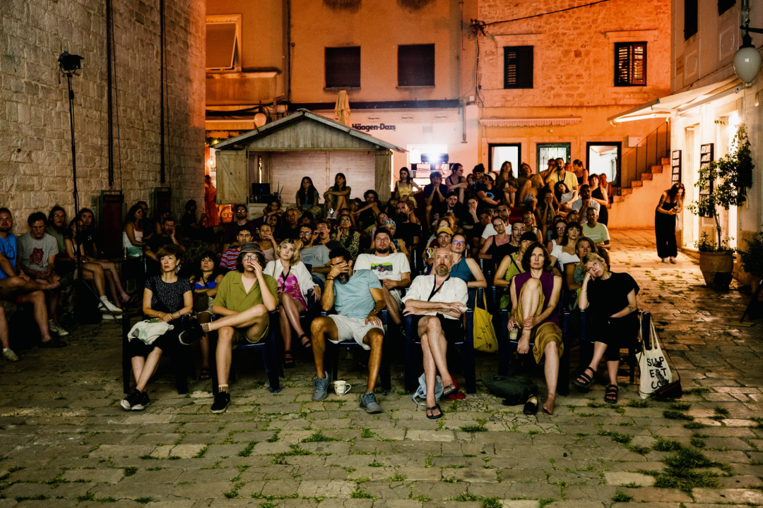 Supertoon dosegnuo svoju polovicu: Ekipa festivala zaplovila prema bajkovitoj obali