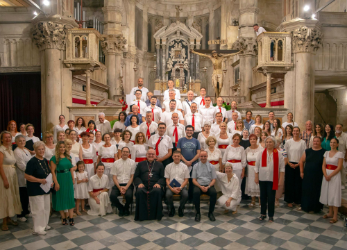 Mješoviti katedralni zbor već jedno stoljeće zauzima posebno mjesto u srcima Šibenčana