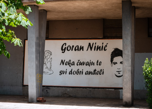 Fotografija 1 - Baldekin 2 i 3: Simbol šibenskog duha, spoj sporta, obrazovanja i sjećanja