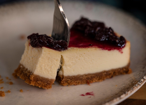 Lagani desert: Ljetna mileram torta s voćem je osvježenje koje svi traže