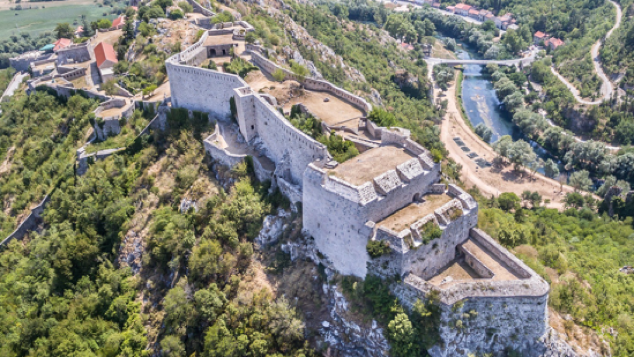 U petak na Kninskoj tvrđavi treći susret klapa 'Stina pradidova' posvećen hrvatskim braniteljima