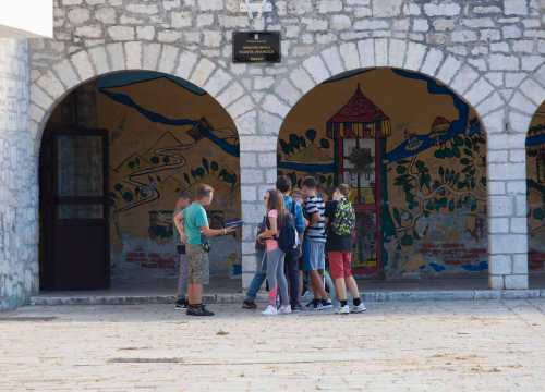 Grad Šibenik svim će osnovnoškolcima osigurati besplatne radne bilježnice i dodatni materijal