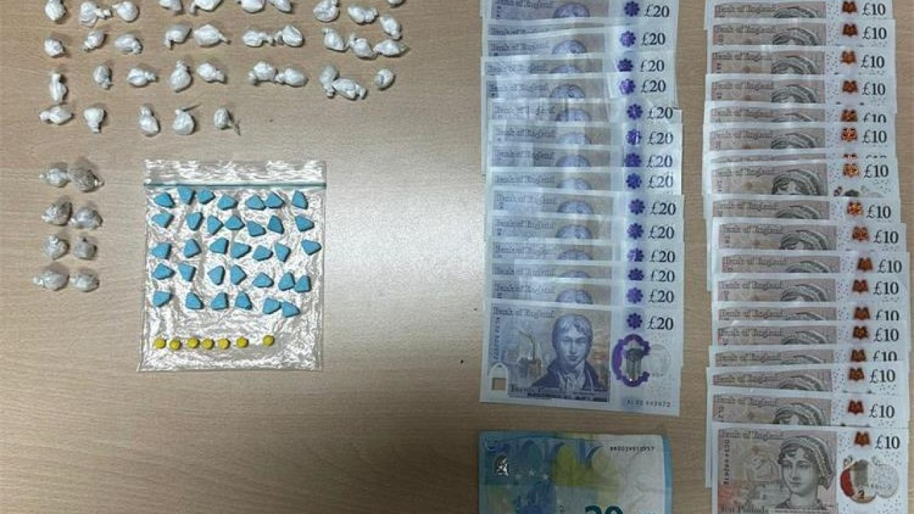 Novi dan, novo uhićenje Britanca u Tisnom zbog dilanja droge