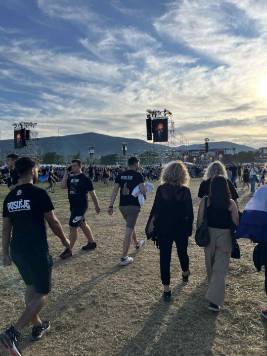 FOTO Thompsonovi obožavatelji preplavili Sinj, među njima i brojni Šibenčani