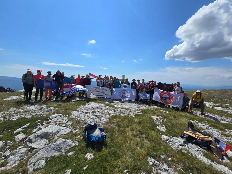 Mihovilci u pohodu 'Put Oluje' stigli na Kninsku tvrđavu