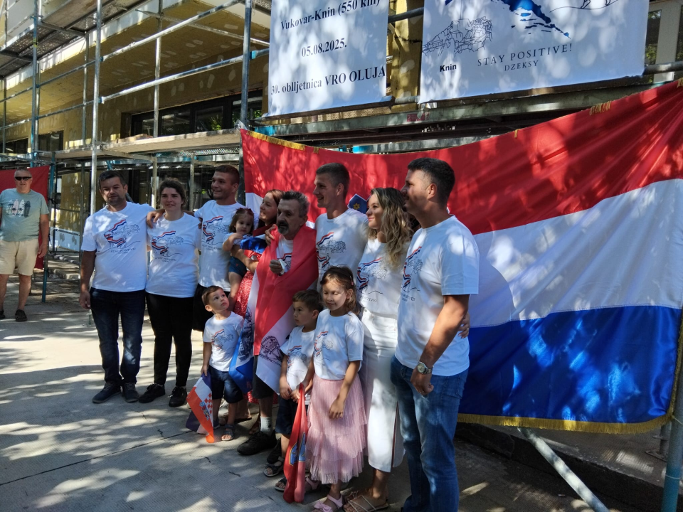 Ivan Džepina stigao u Knin nakon 16 dana trčanja i hodanja