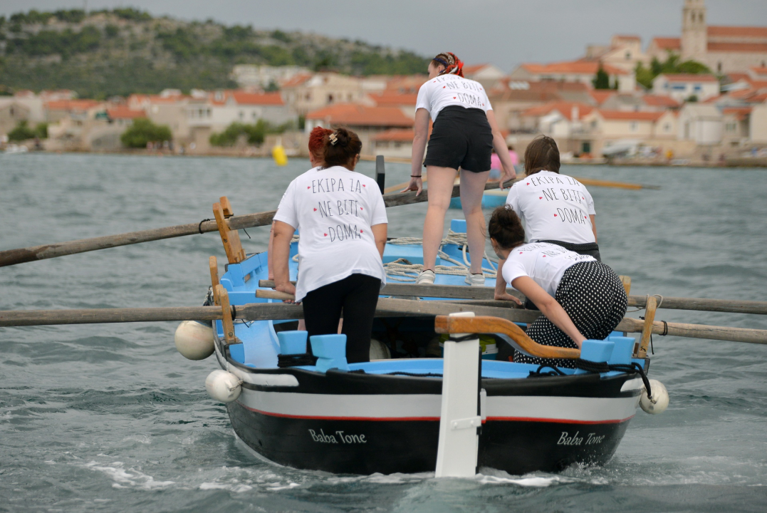 Održana ženska veslačka regata u Betini: Pogledajte koje su ekipe bile najbolje