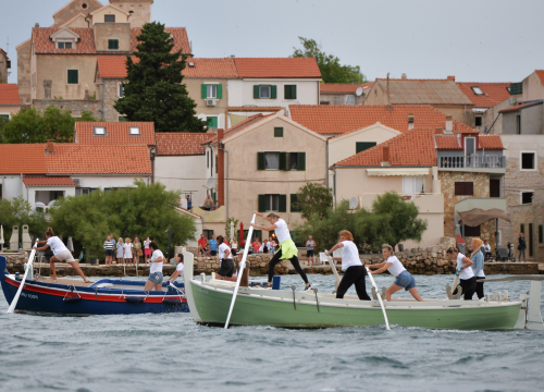 Održana ženska veslačka regata u Betini: Pogledajte koje su ekipe bile najbolje