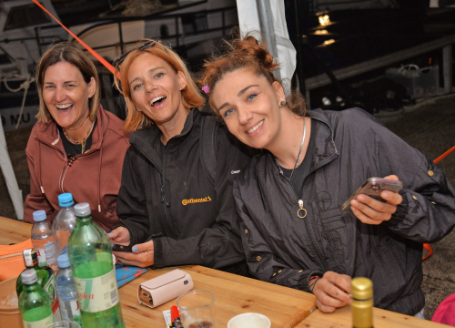 Fotografija 66 - Održana ženska veslačka regata u Betini: Pogledajte koje su ekipe bile najbolje