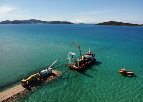 Fotografija 4 - Voda stiže na Žirje, Kaprije i Obonjan: Najduži podmorski cjevovod položen 70 metara pod morem