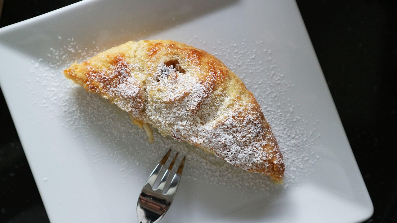 Najlakši recept za kolač koji miriše na djetinjstvo