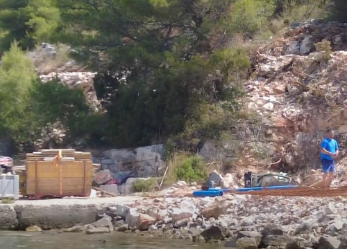 Fotografija 8 - Voda stiže na Žirje, Kaprije i Obonjan: Najduži podmorski cjevovod položen 70 metara pod morem