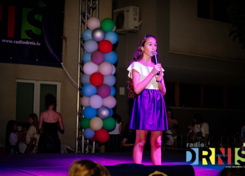 Fotografija 2 - U Drnišu održan 5. Minifest, dječje pjevačko natjecanje