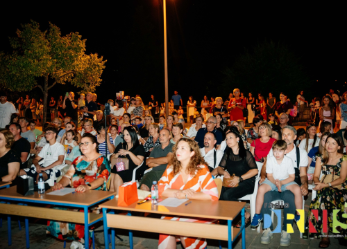 Fotografija 15 - U Drnišu održan 5. Minifest, dječje pjevačko natjecanje