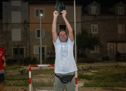 Fotografija 2 - Na Zlarinu odigran 30. turnir na male branke