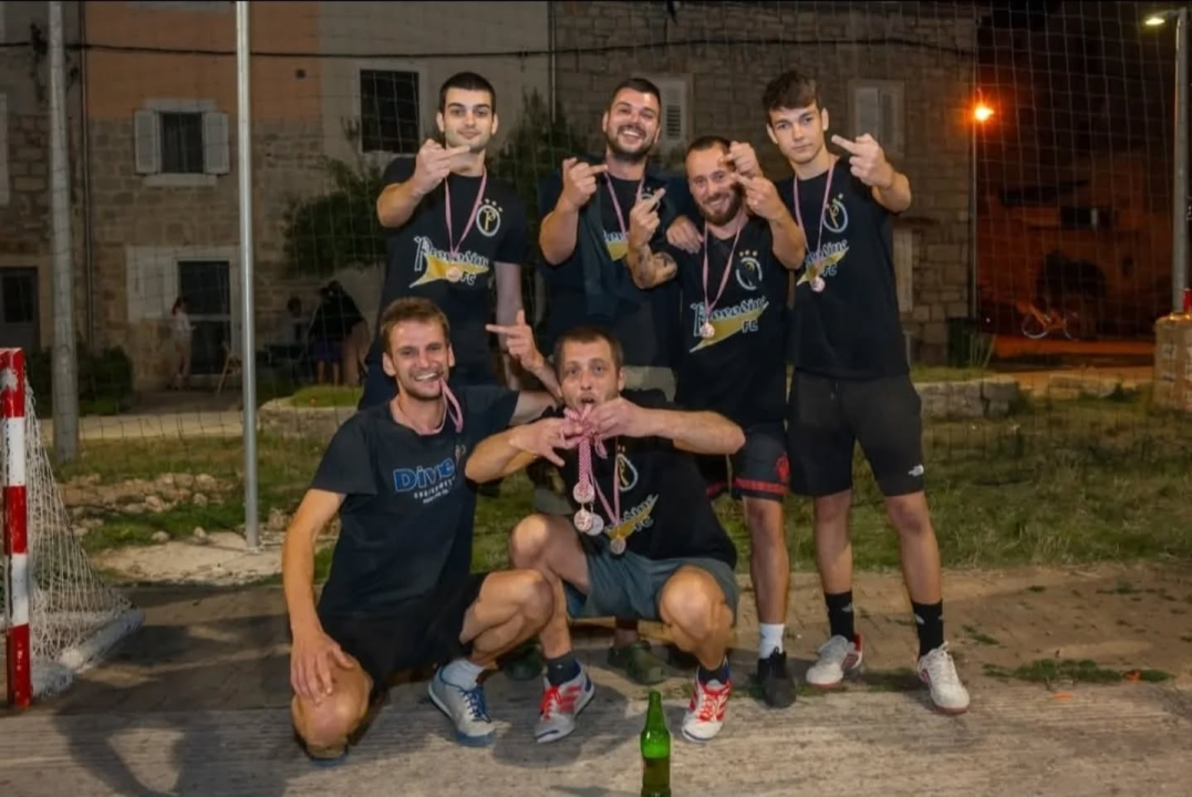 Na Zlarinu odigran 30. turnir na male branke