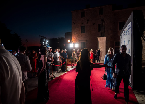 Fotografija 19 - Zvijezde i crveni tepih u Šibeniku: Počeo Croatian International Film Festival
