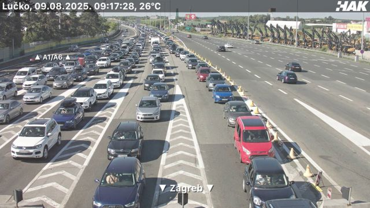 Kilometarske kolone na cestama i prekid prometa zbog nesreće