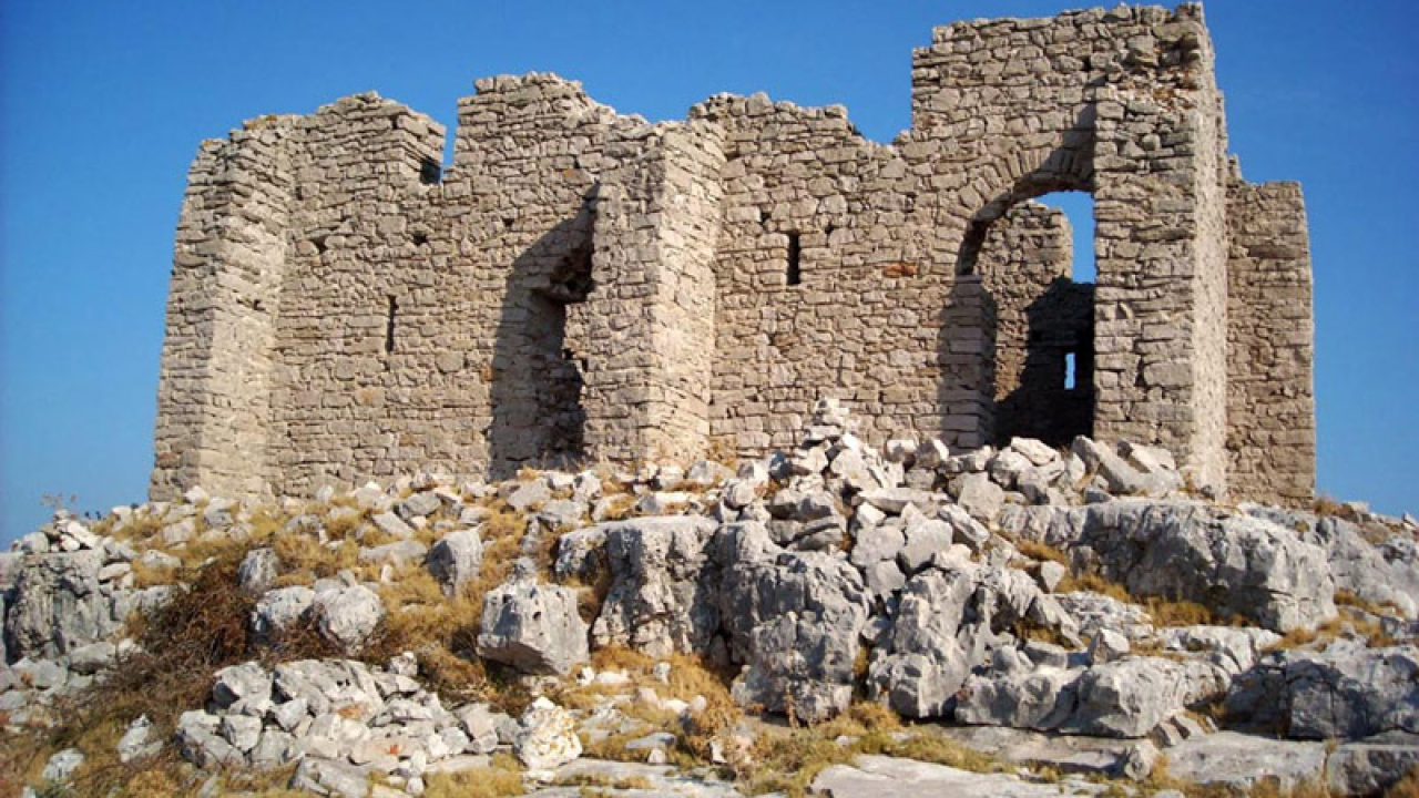 Ova utvrda već 1400 godina čuva kornatski arhipelag: Građena je toliko kvalitetno da zidovi i danas stoje!