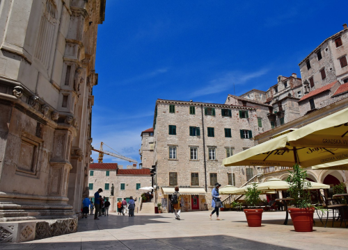 Temperature i dalje idu do 40, moguća umjerena naoblaka