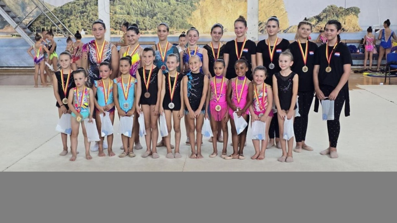 Ritmičarkama šibenskog Neba 15 medalja s međunarodnog turnira u Budvi
