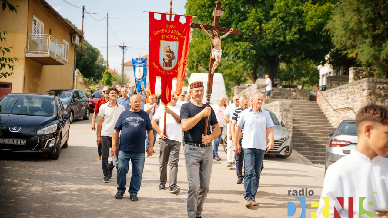 Blagdan sv. Roka u Drnišu obilježen misom i procesijom