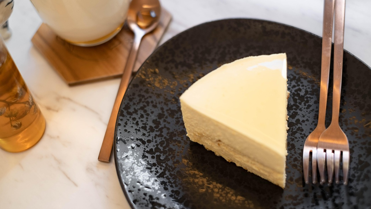 Za ovaj ljetni cheesecake svi će vas tražiti recept, a gotov je u pola sata