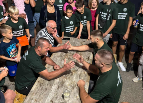 Fotografija 17 - Od mure do povlaćenja konopa: Održan Susret Pokrovničana uz sportski duh i odličnu zabavu