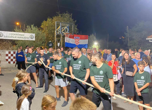 Fotografija 7 - Od mure do povlaćenja konopa: Održan Susret Pokrovničana uz sportski duh i odličnu zabavu