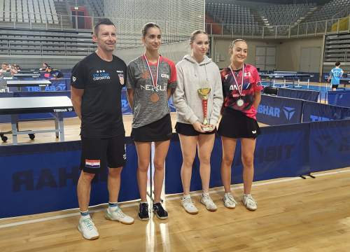 Fotografija 2 - FOTO Odličan start sezone za stolnotenisačice Šibenika