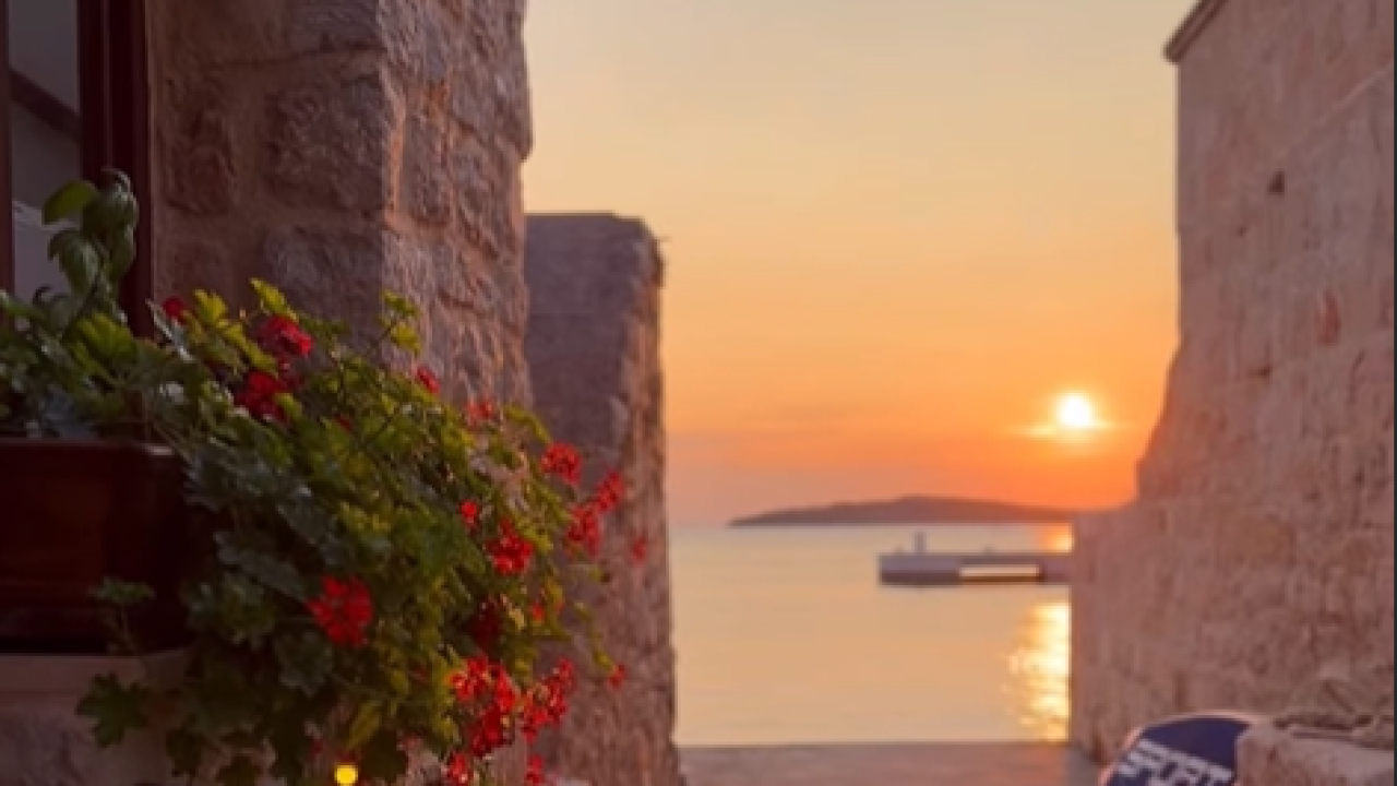 Video Šepurina u nestvarnim bojama zalaska ostavlja bez daha