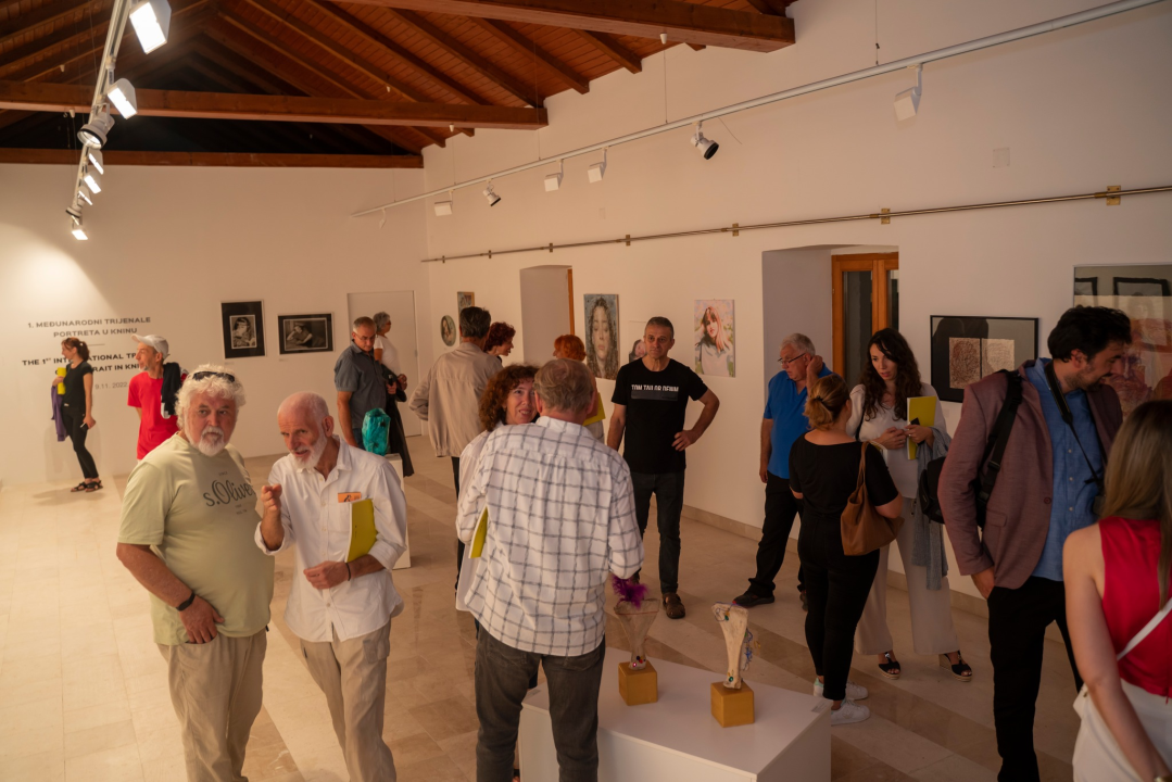 Kninski muzej organizira II. Trijenale portreta, objavljen popis izlagača