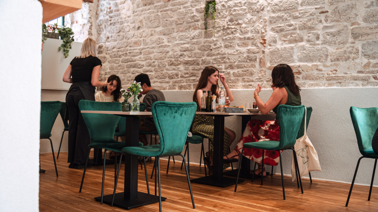 Ručak u srcu Šibenika: Četiri restorana koja vrijedi posjetiti!