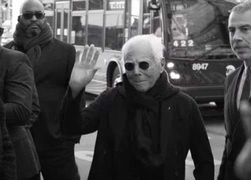 Talijanski kralj mode Giorgio Armani ispraćen na privatnom pogrebu