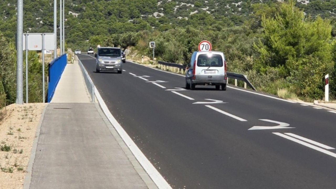 Do idućeg ljeta u Pirovcu novi nogostup, a gradi se i nova komunalna infrastruktura