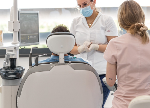 Fotografija 3 - FOTO Životna prekretnica uz Dental centar Dubravica: Što trebate znati prije ugradnje implantata