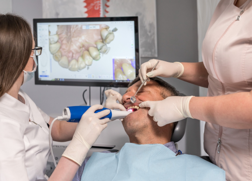 Fotografija 4 - FOTO Životna prekretnica uz Dental centar Dubravica: Što trebate znati prije ugradnje implantata