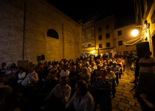 Organizatori FALIŠ-a zahvalili publici na podršci: 'Ogromno hvala svima na donacijama i narudžbama'