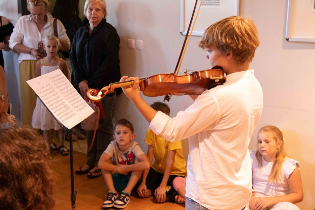 U Vodicama održana promocija zavičajne slikovnice odgajateljice Sandre Strikoman