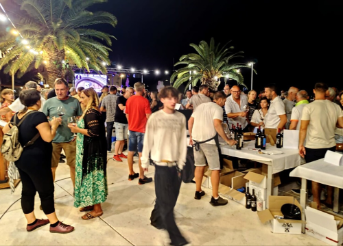 Fotografija 4 - U Rogoznici održan Babić fest posvećen 'kralju naših vinograda'