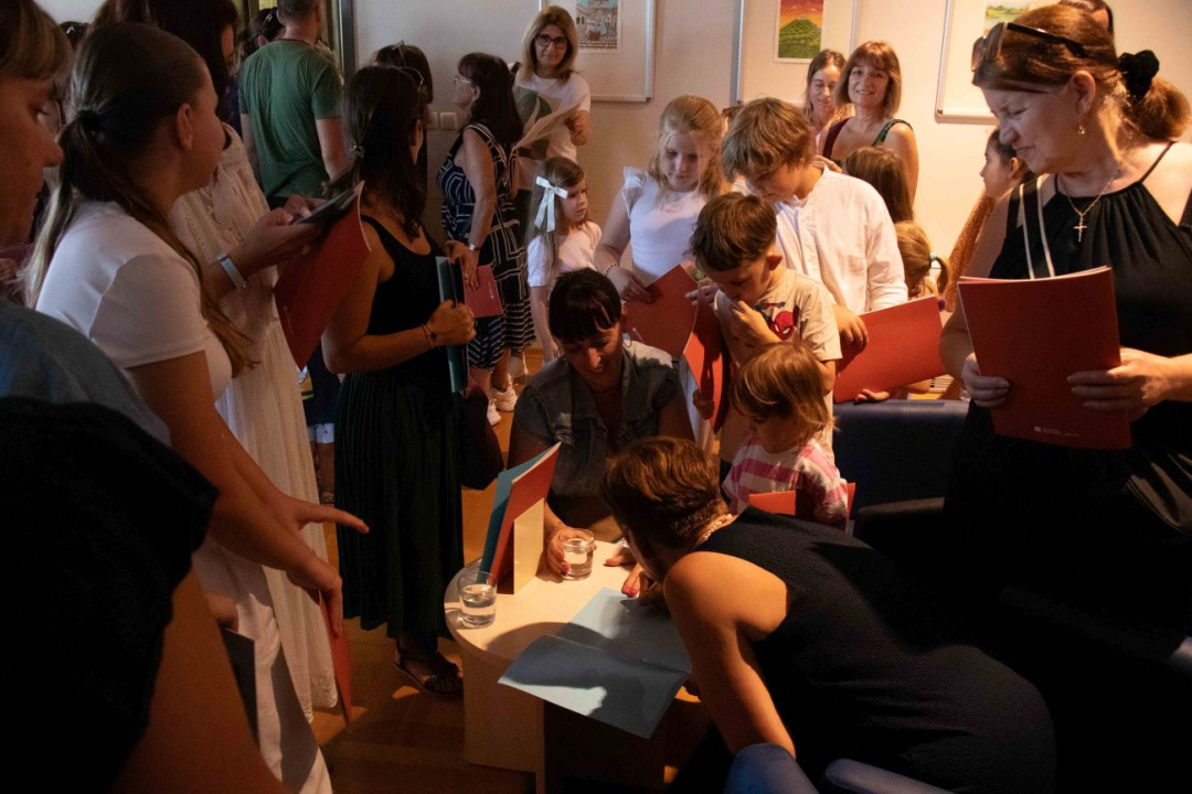 U Vodicama održana promocija zavičajne slikovnice odgajateljice Sandre Strikoman